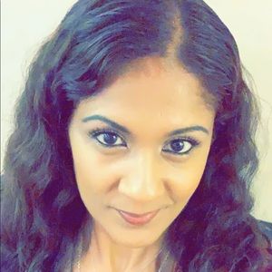 Meet your Posher, Myra